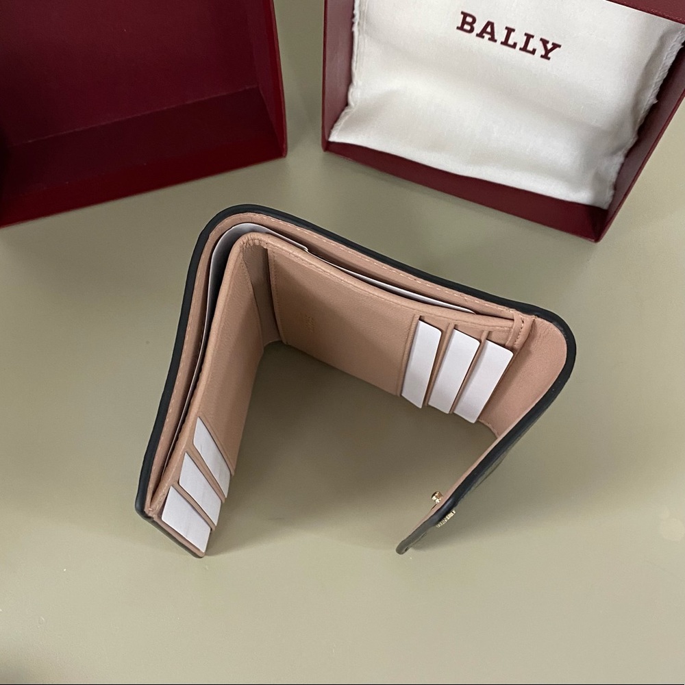 Bally Black Pebble Leather Snap Open Wallet - Picture 5 of 8